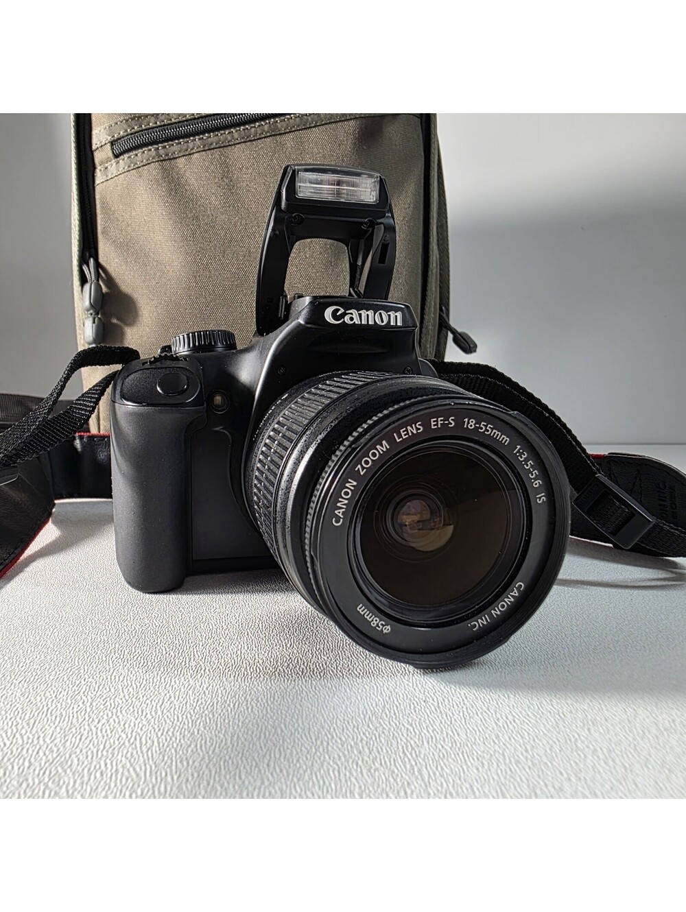 Canon EOS Rebel XS w/ 18-55mm Zoom Lens, Battery, Charger, 75-300mm Lens WORKS!